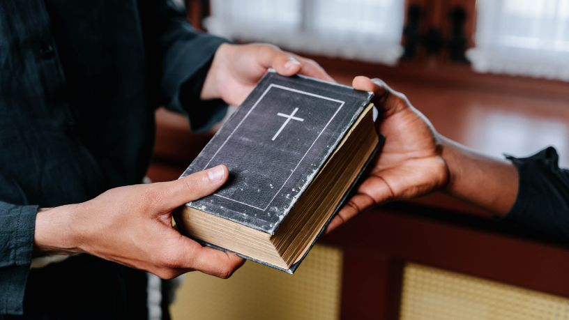 A esperança cristã diante do sofrimento e da redenção com Jose Eduardo De Oliveira e Silva.